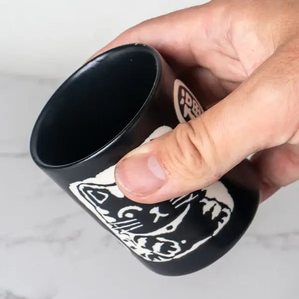 Maneki Neko Lucky Cat Yunomi Style Tea Cup: Black & White