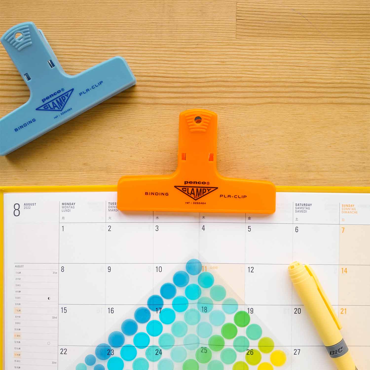 Plastic Clip | Clear Red