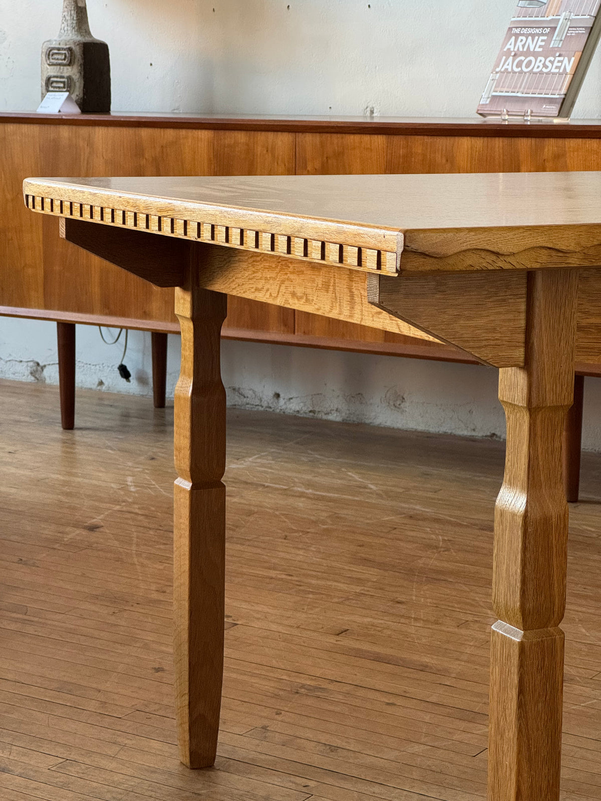 Danish Dining Table in Oak by Henning Kjaernulf #3377