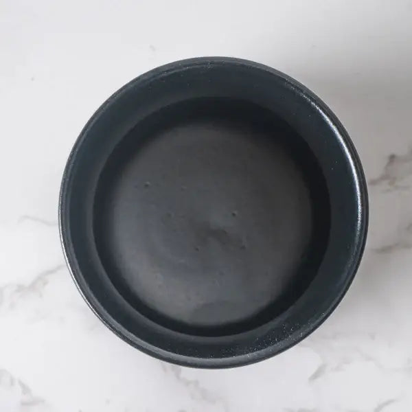 Maneki Neko Lucky Cat Yunomi Style Tea Cup: Black & White