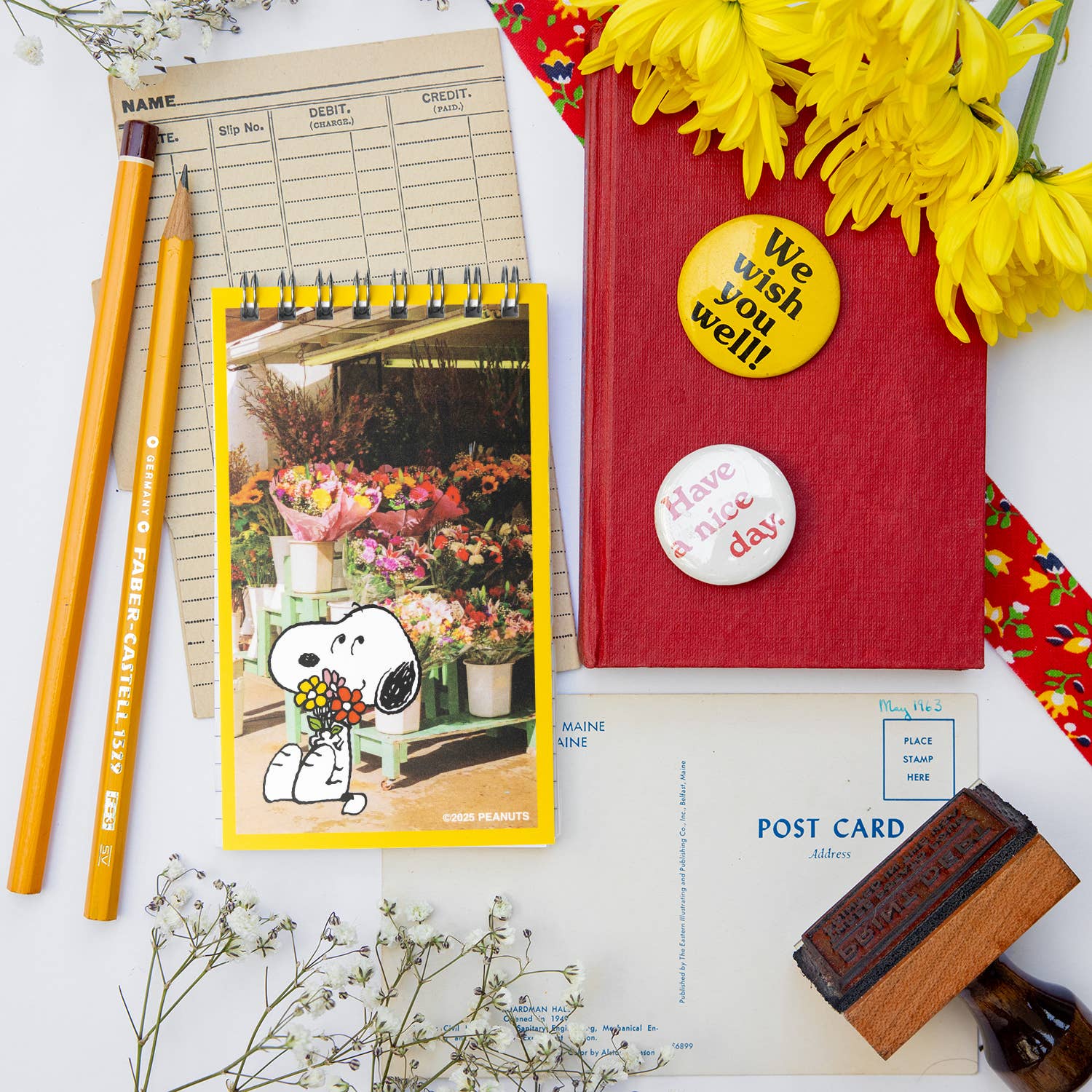 Peanuts® - Snoopy Flower Bouquet Mini Notebook