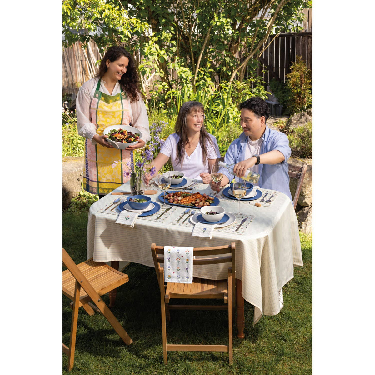 Hand Picked Clean Coast Tablecloth 90 x 60 inches