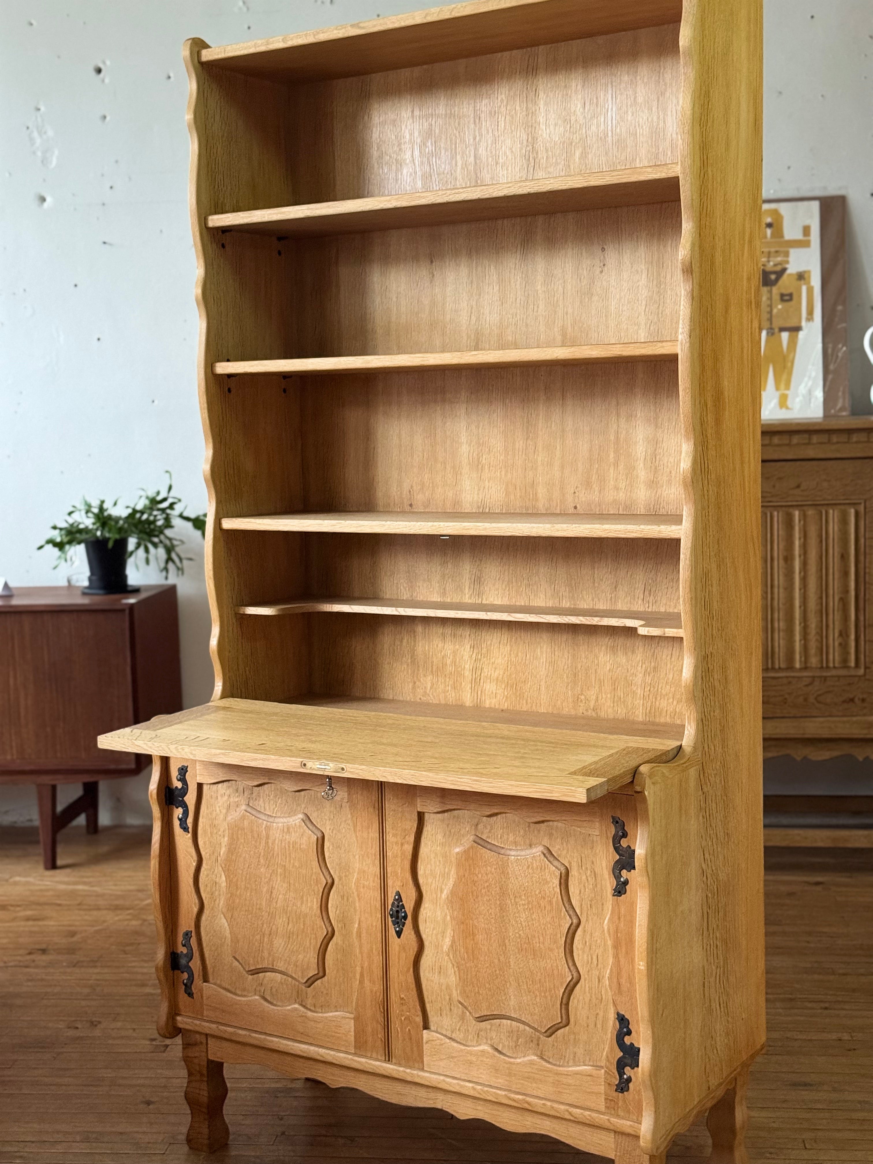 Oak Bookshelf #3696