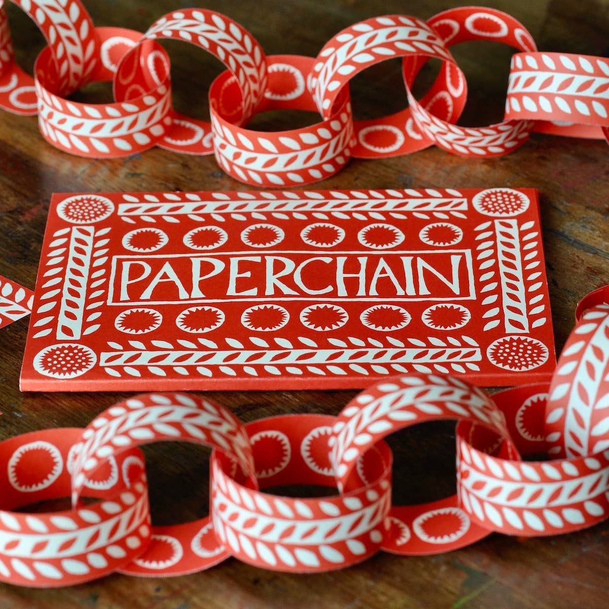 Red Paperchain Garland