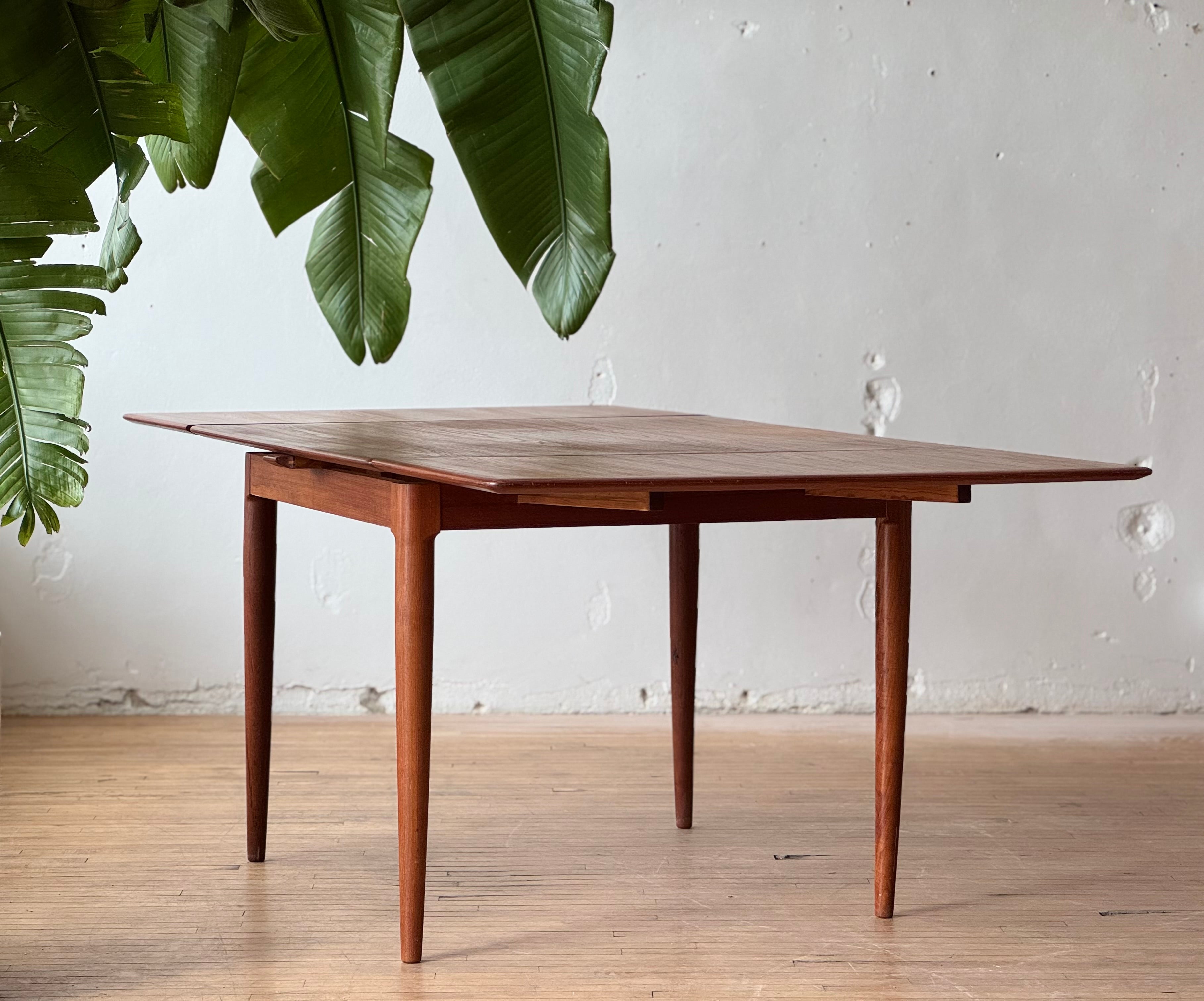Danish Modern Dining Table in Teak by Moreddi