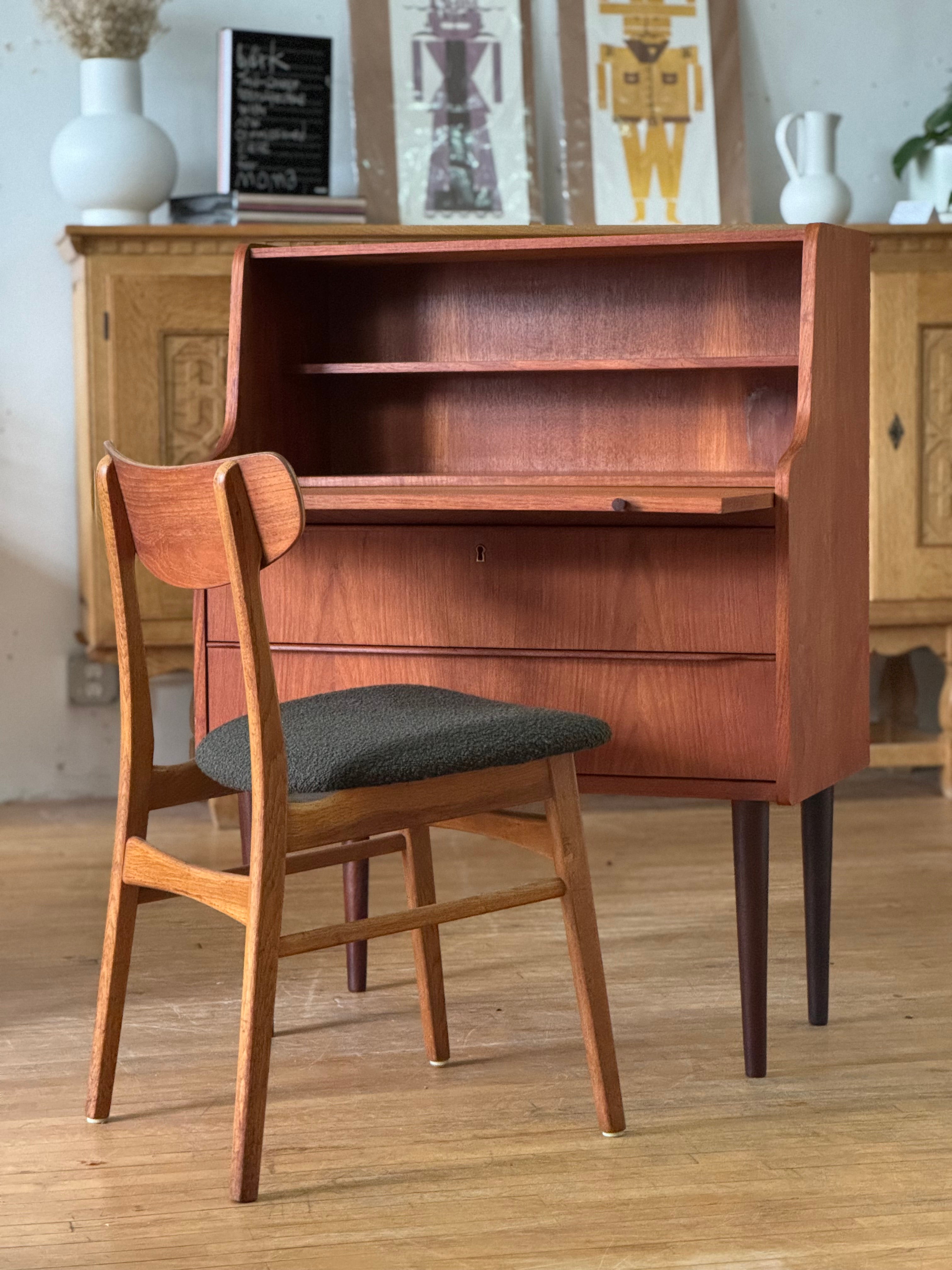 Teak Secretary #987