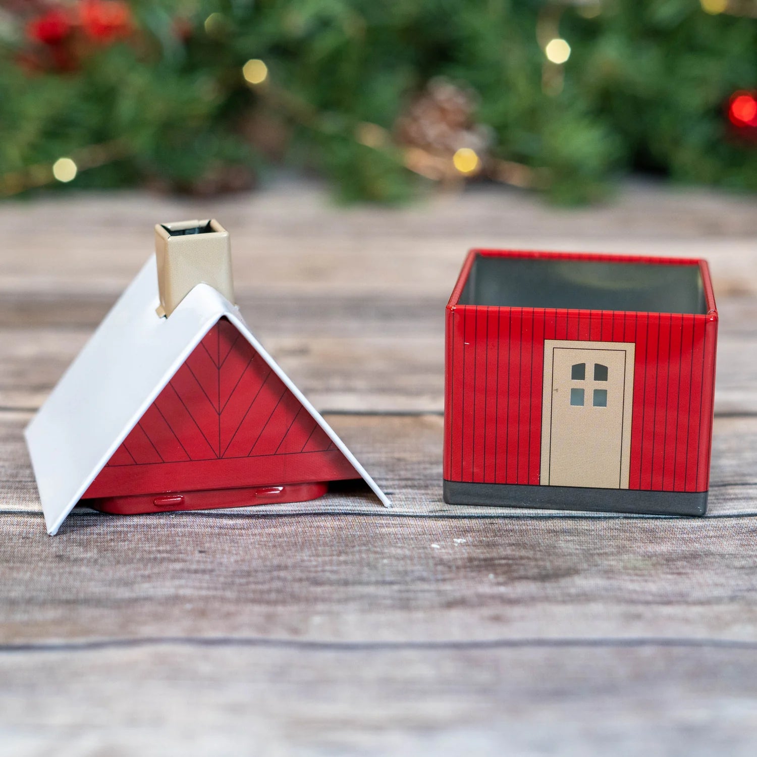 Miniature Metal Rustic Cabin German Smoker: Red