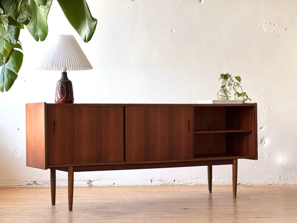 Mid-Century / Danish Modern Walnut Sideboard / Credenza Designd By Nils Jonsson For Troeds