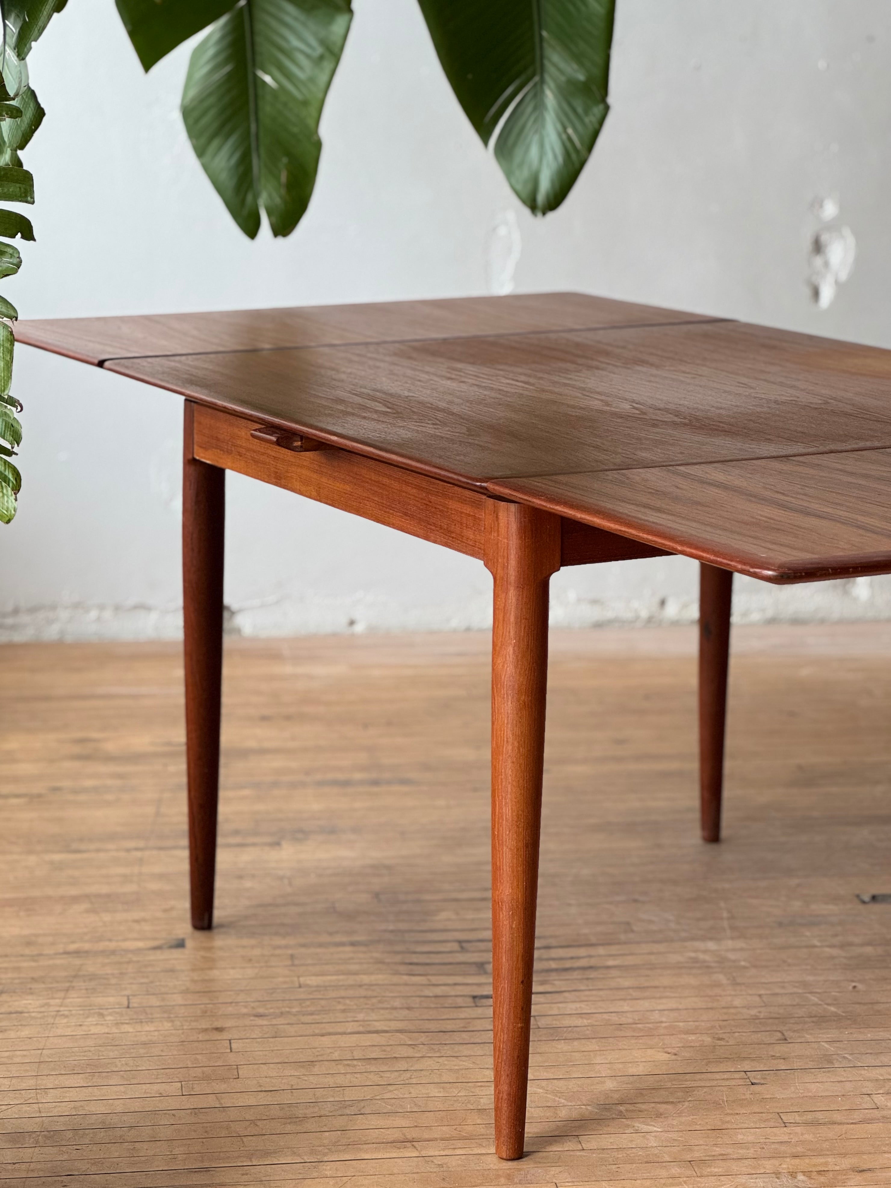 Danish Modern Dining Table in Teak by Moreddi