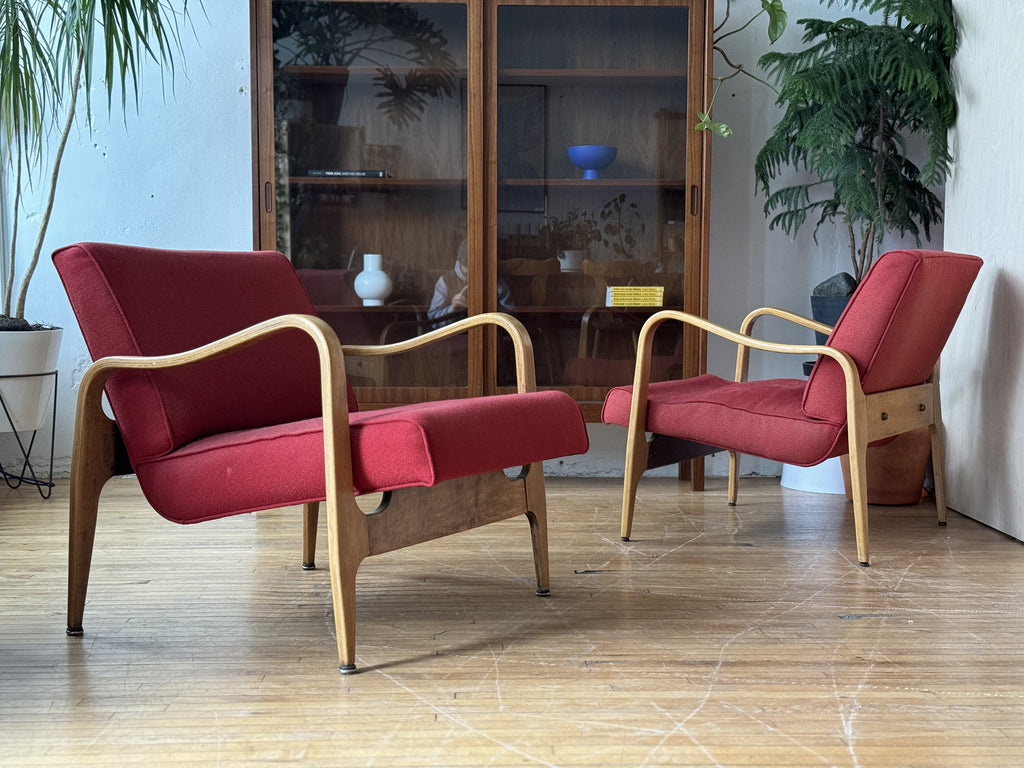 Pair of sculptural Mid-Century lounge chairs