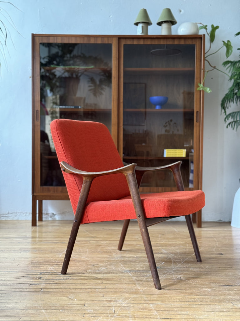 Low Back Norwegian lounge chair designed by Ingmar Relling