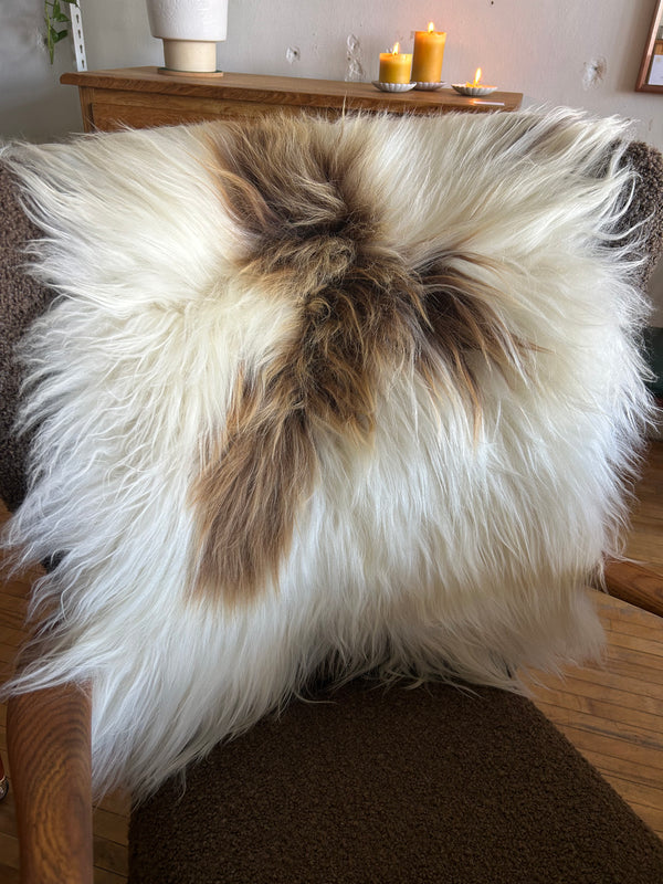 Spotted Icelandic Sheepskin Throw Rug