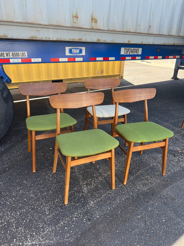 Set of 4 Teak and Beech Dining Chairs #183
