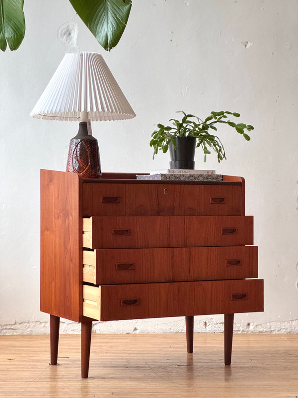 Danish Modern | Mid-Century Modern Chest of Drawers with Vanity in Teak