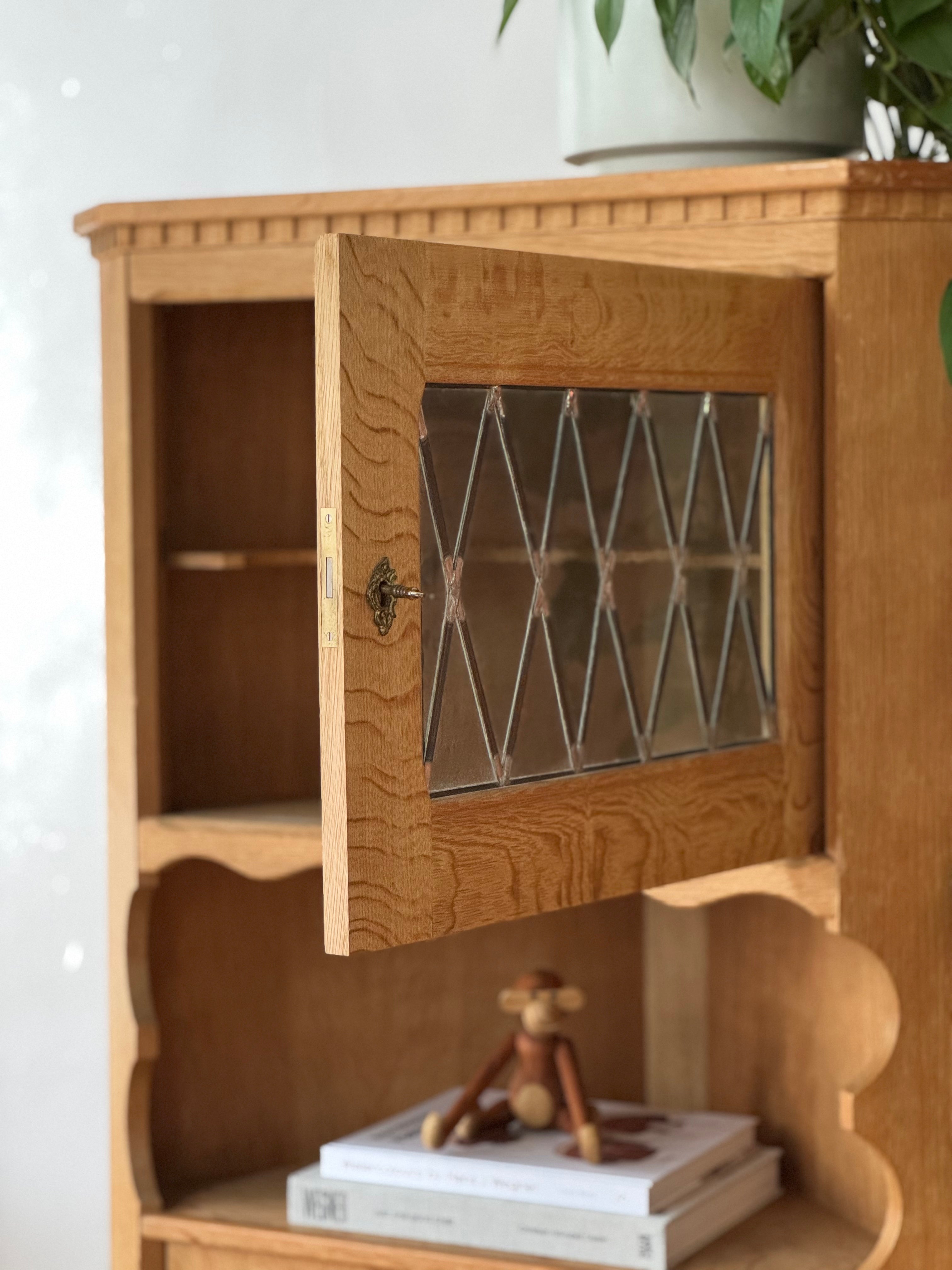 Oak Corner Cabinet #2714