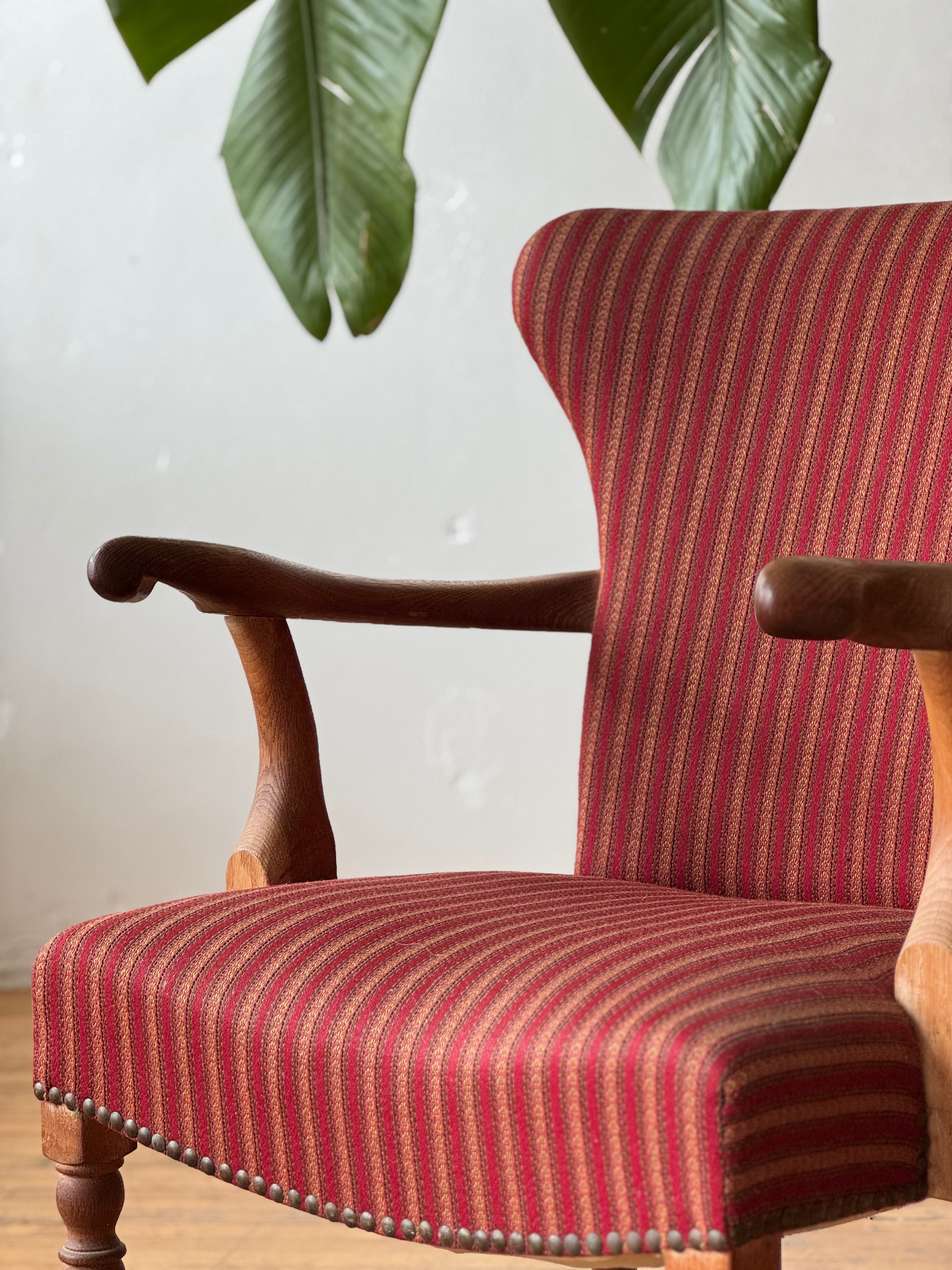 Danish Oak Lounge Chair #563