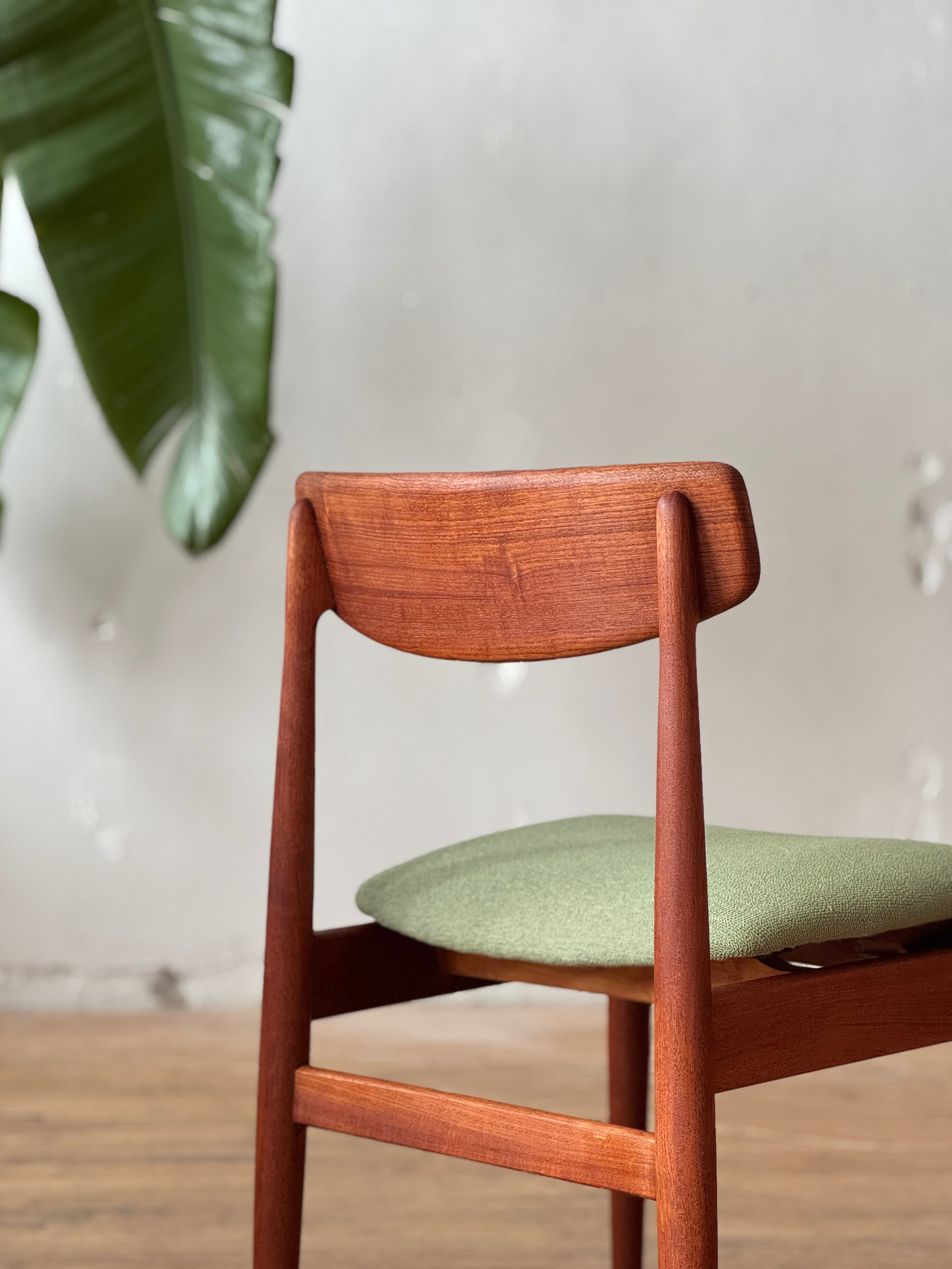 Set of 4 Danish Dining Chairs in Teak
