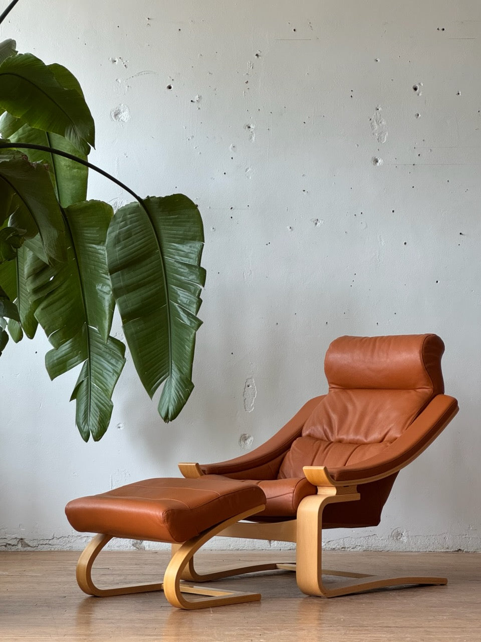 Kroken Armchair & Ottoman in Leather & Beech by Ake Fribytter #3451
