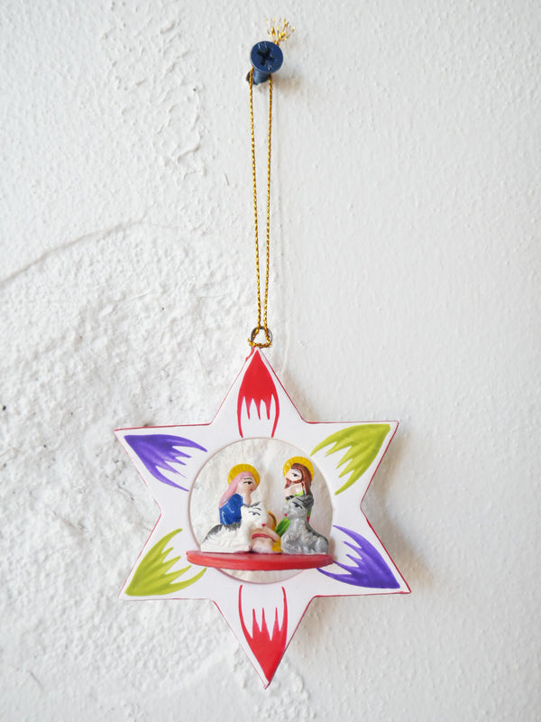 Paper Star Retablo