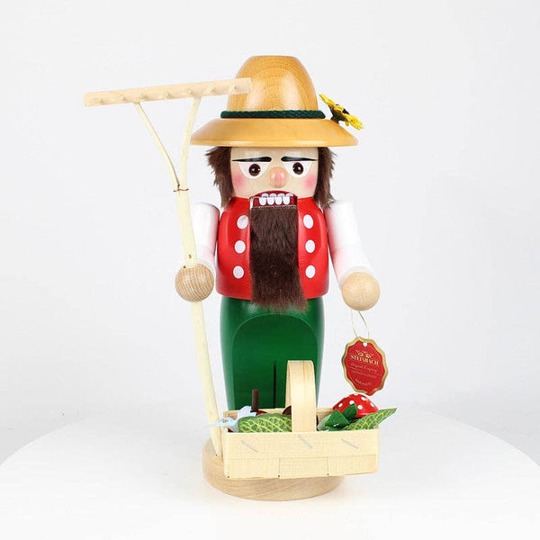 Chubby Gardener Nutcracker