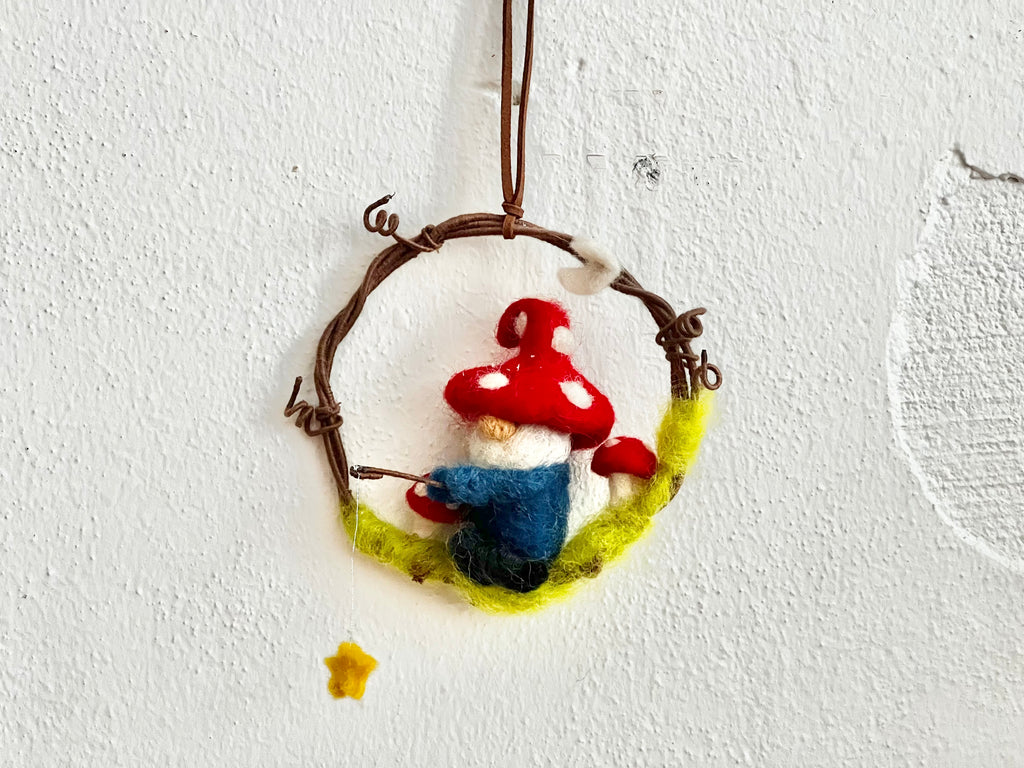 Fishing Gnome Mini Wreath